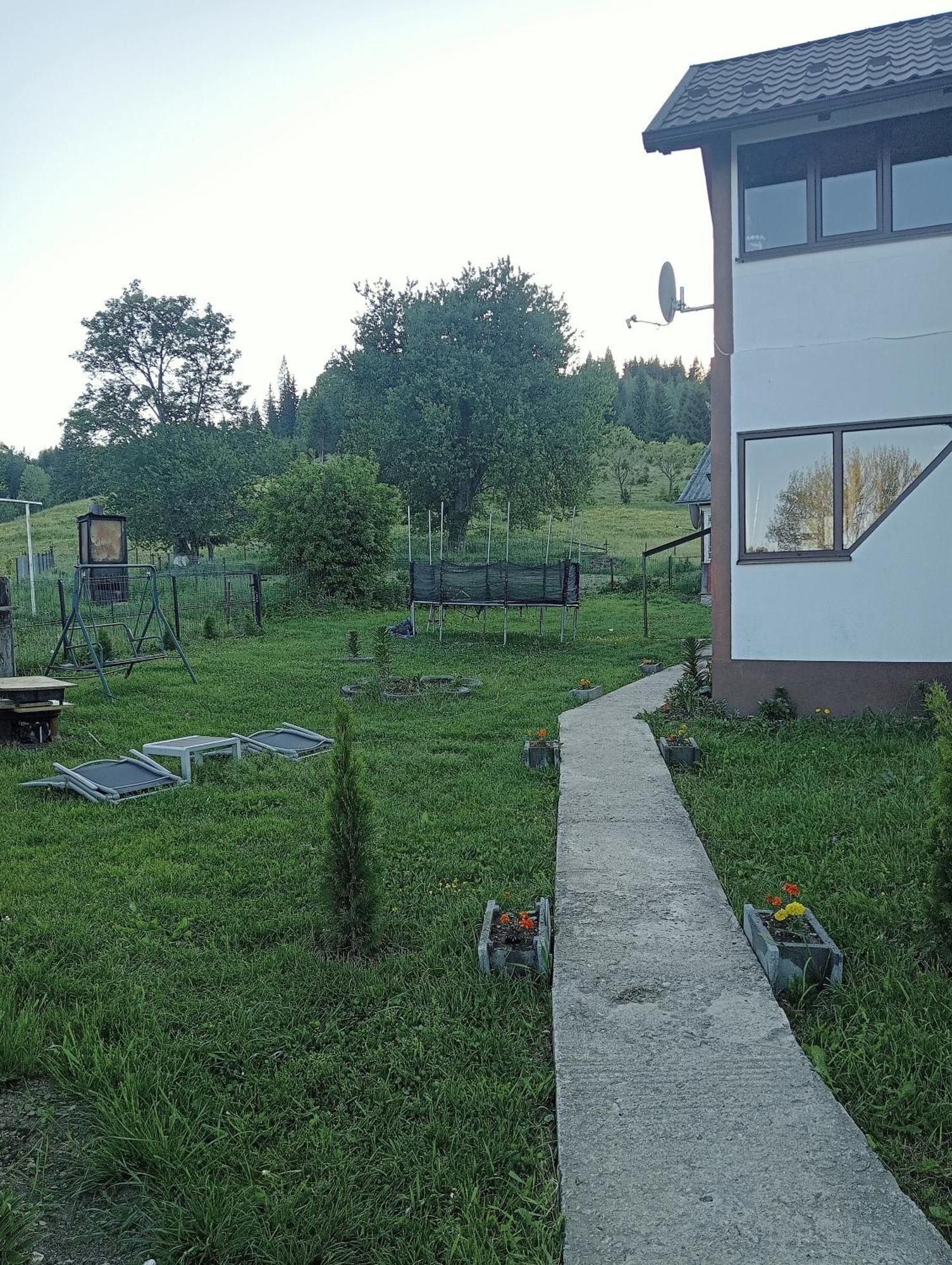 Гостевой дом Casa Vasy Ватра-Дорней Экстерьер фото